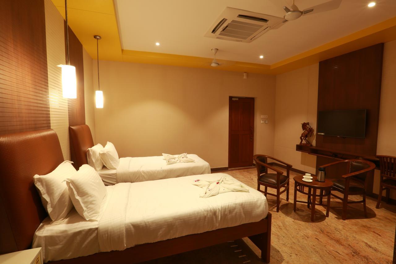Mayapuri Amira Kumbakonam Exterior foto